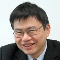 Dr.岡野 栄之 近影