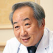 Dr.上山 博康 近影