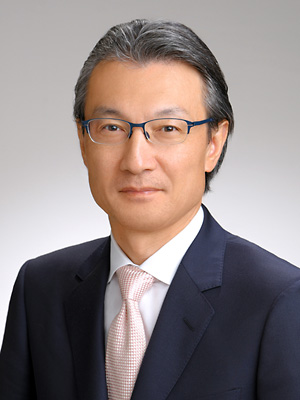 Dr.小室 裕造 近影